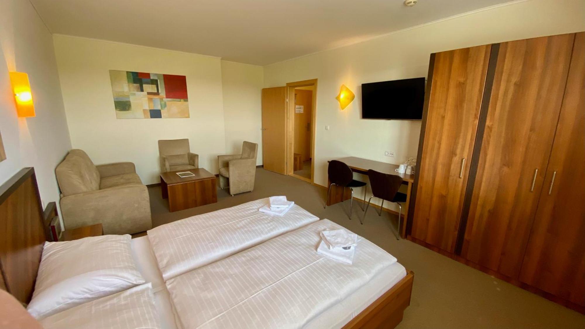Hotel Weinland à Donnerskirchen Extérieur photo